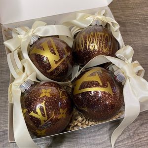 Hand Crafted Customized Christmas Tree Ornaments.